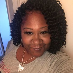 Meet your Posher, Hallmark